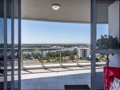 1406 / 96 Bow River Crescent, Burswood