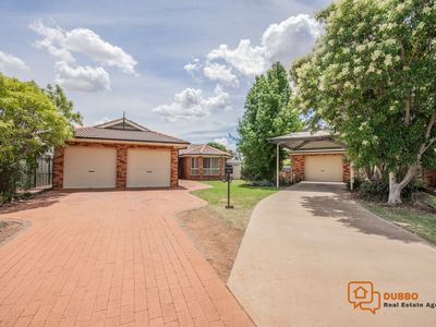 20 St Albans Way, Dubbo