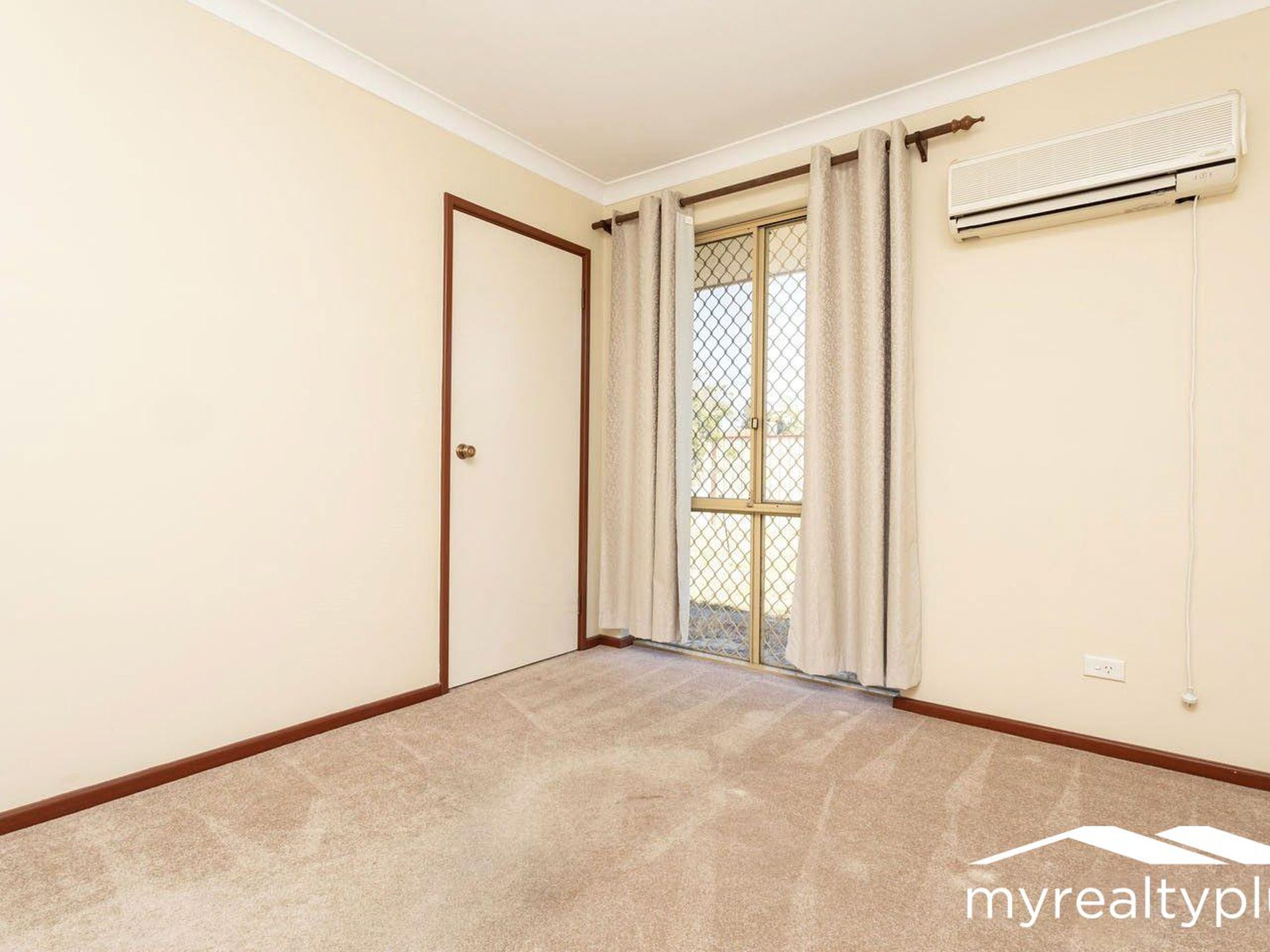 2 Casuarina Way, Morley