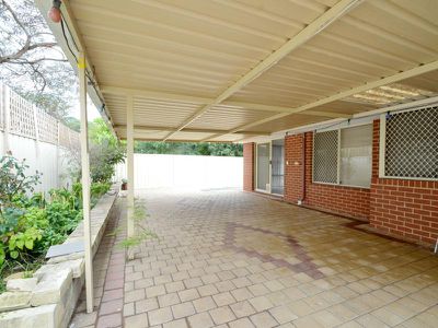 2 Barrul Place, Thornlie