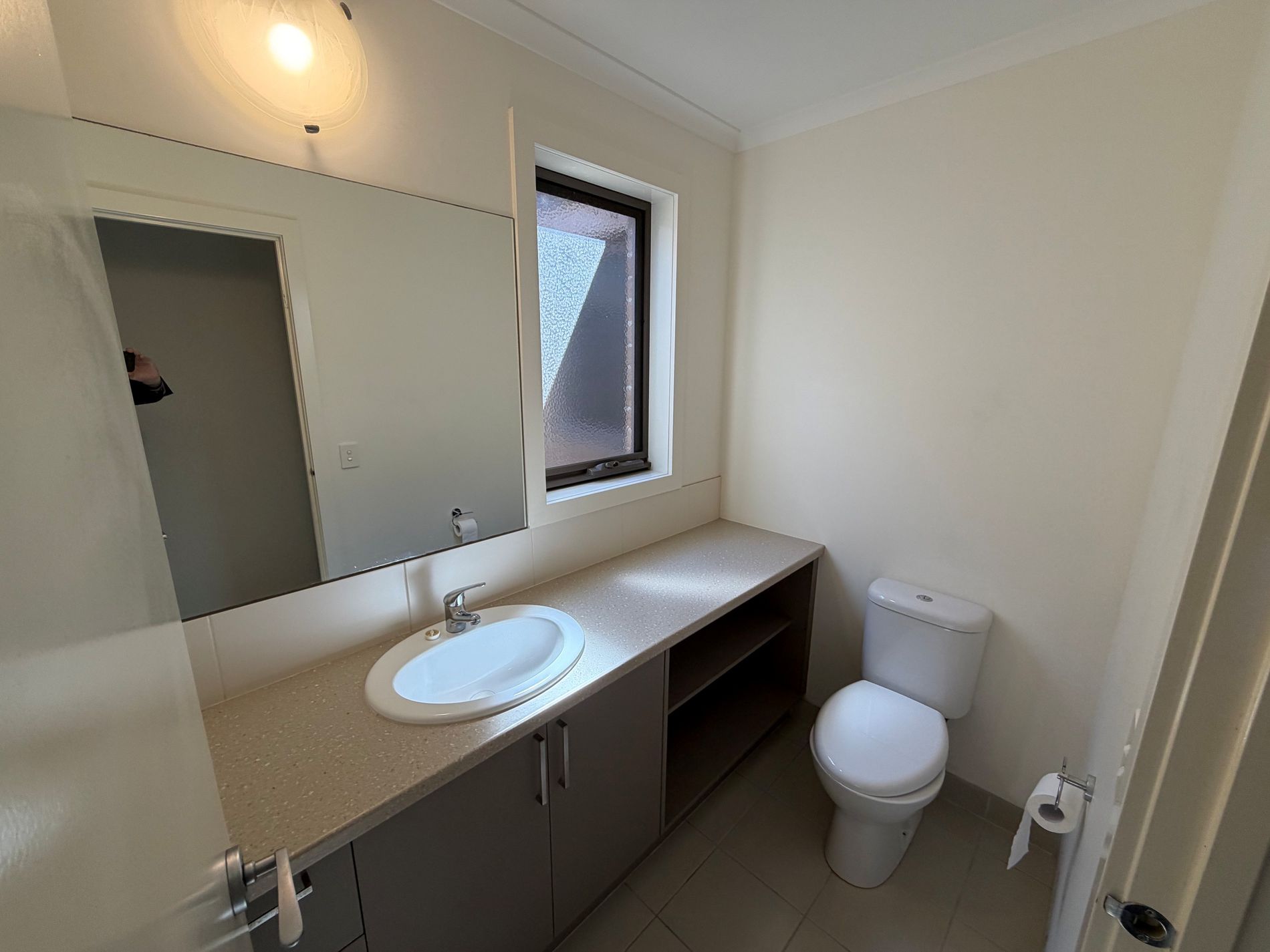 2 / 2 Lilly Pilly Close, Werribee