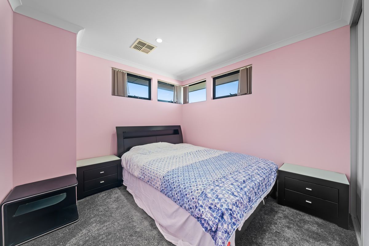 13 Eucalyptus Drive, Hammond Park