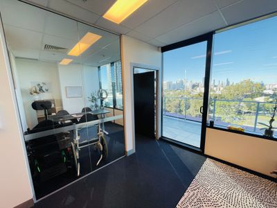 30608 / 9 Lawson Street , Southport