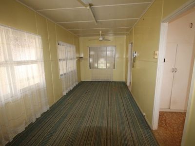 6 SCHOOL STREET, Charters Towers City