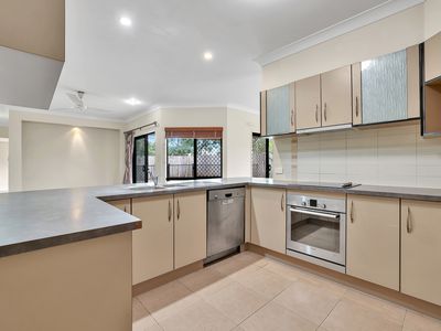 32 Lillipilli Street, Redlynch