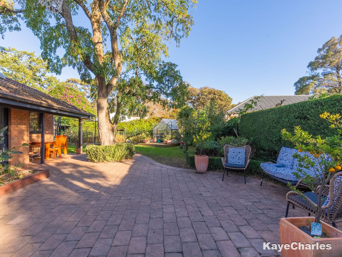 2 Young Street, Beaconsfield Upper