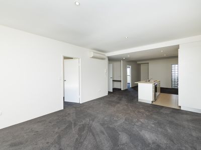 13D / 17 Uriarra Road, Queanbeyan