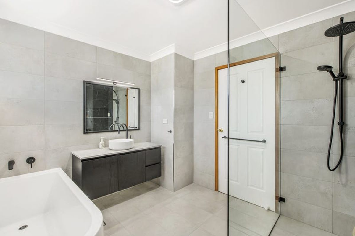 11 Julian Road, Kincumber