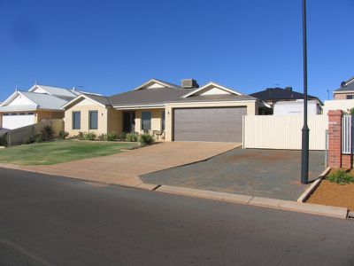 16 Tumbarri Way, Kalgoorlie