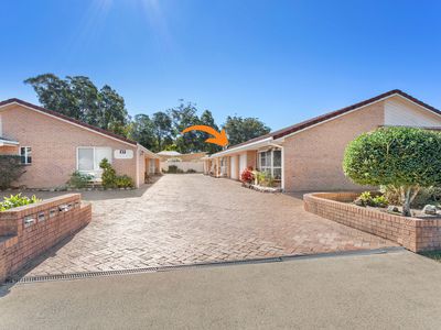 2 / 27 South Street, Tuncurry