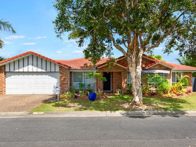 6 Vancouver Drive, Robina
