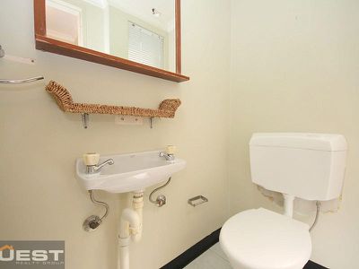 17 / 75 Chiswick Road, Greenacre