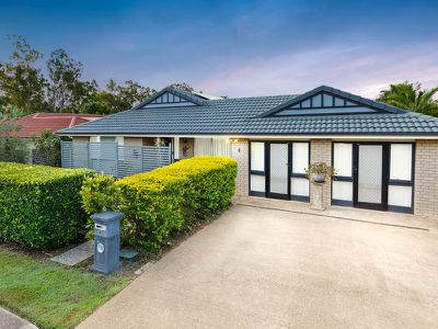 4 Oakmont Ave, Oxley