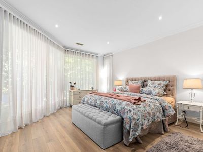 1 / 48 Langmore Lane, Berwick