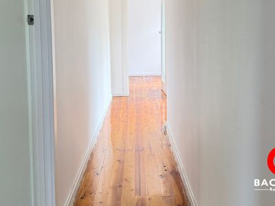 19 Roundaway Crescent, O'halloran Hill