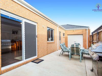 5 Leadbeater Street, Point Cook