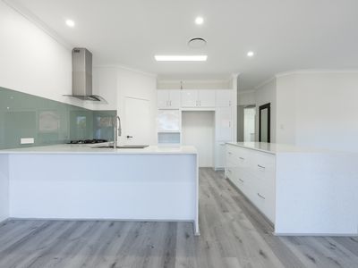 42 Achiever Avenue, Port Kennedy