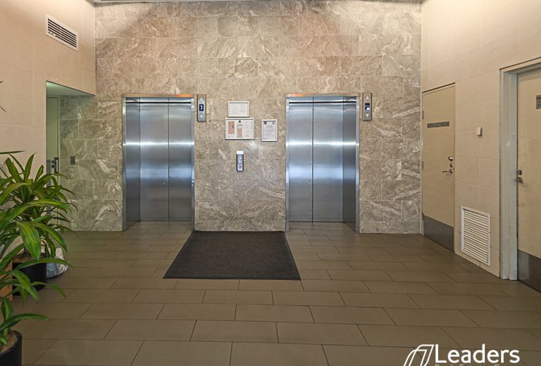 2603 / 8 EXPLORATION LANE, Melbourne