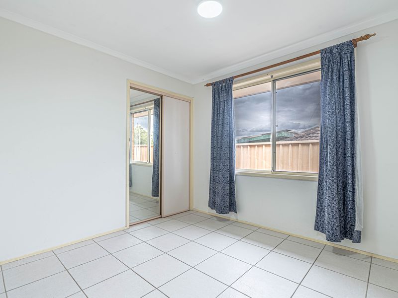 63 Thompson Crescent, Glenwood