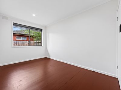 7 / 37A West Esplanade, St Albans