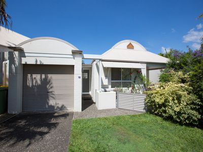 13 / 1 Poinsettia Court, Mooloolaba