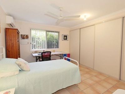 27 Coral Sea Dr, Woodgate