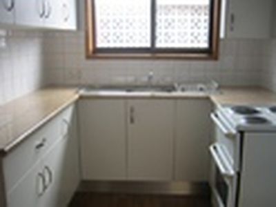 1 / 18 Shellharbour Road, Lake Illawarra