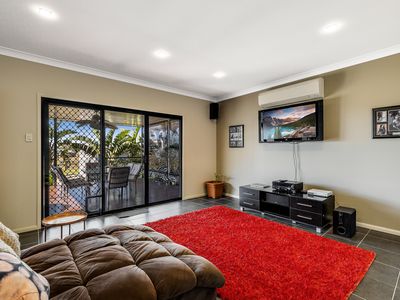 9 Kingston Road, Hodgson Vale
