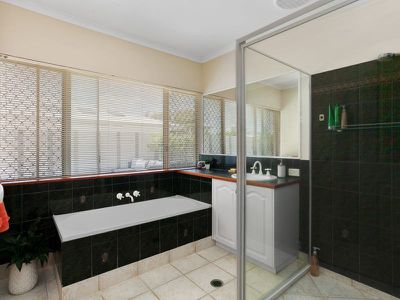 11 Neptune Circuit, Noosaville