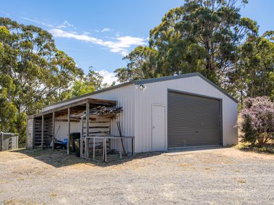 100 Jacksons Road, Franklin