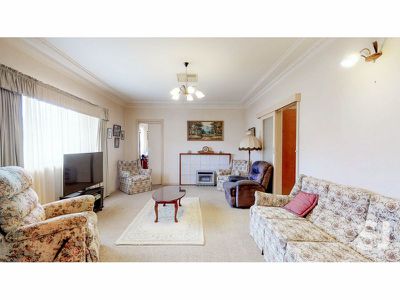 16 Laughton Street, Dubbo