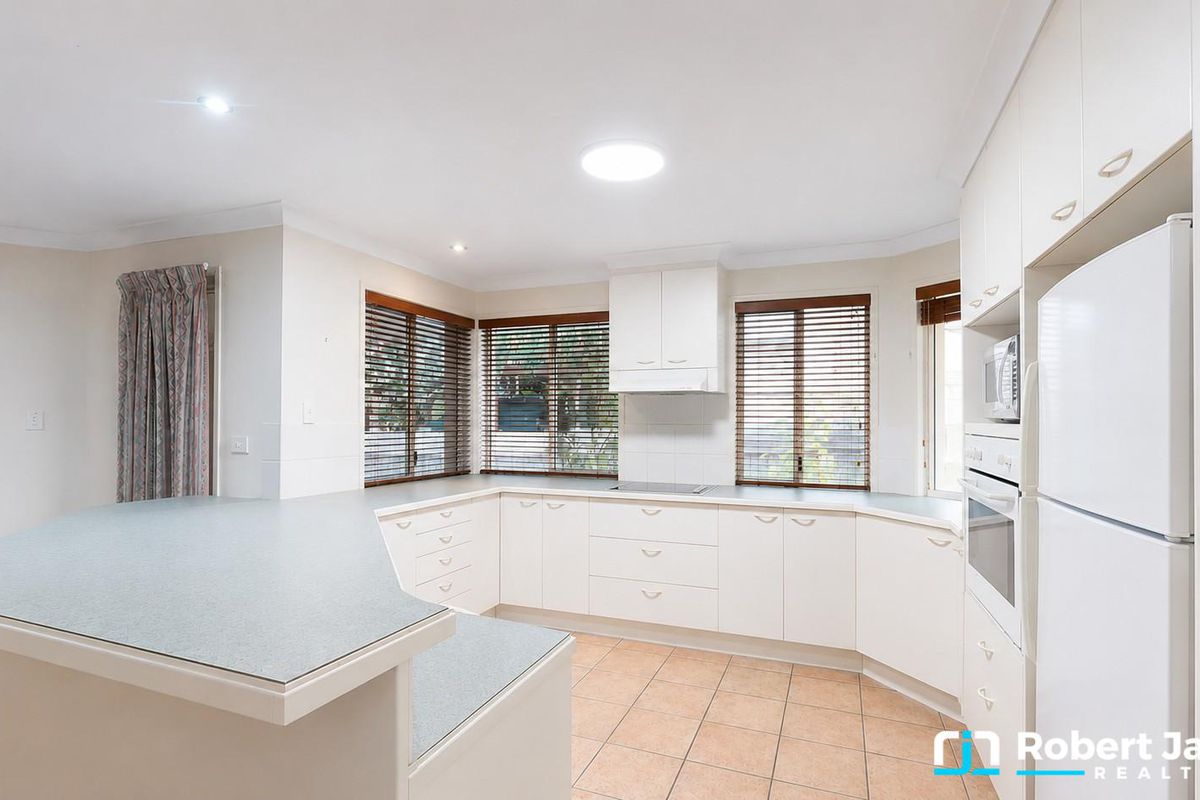 23 Golf Course Drive, Tewantin