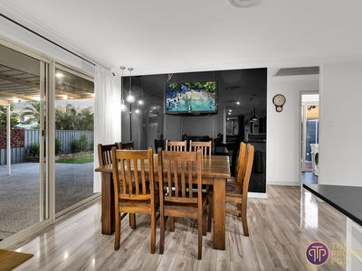 6 Baxter Close, Huntingdale