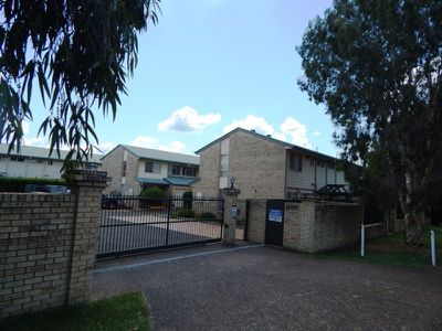 9 / 12 Bergin Street, Booval