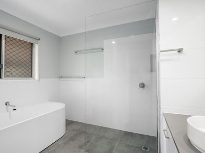 19 Gollan Drive , Tweed Heads West