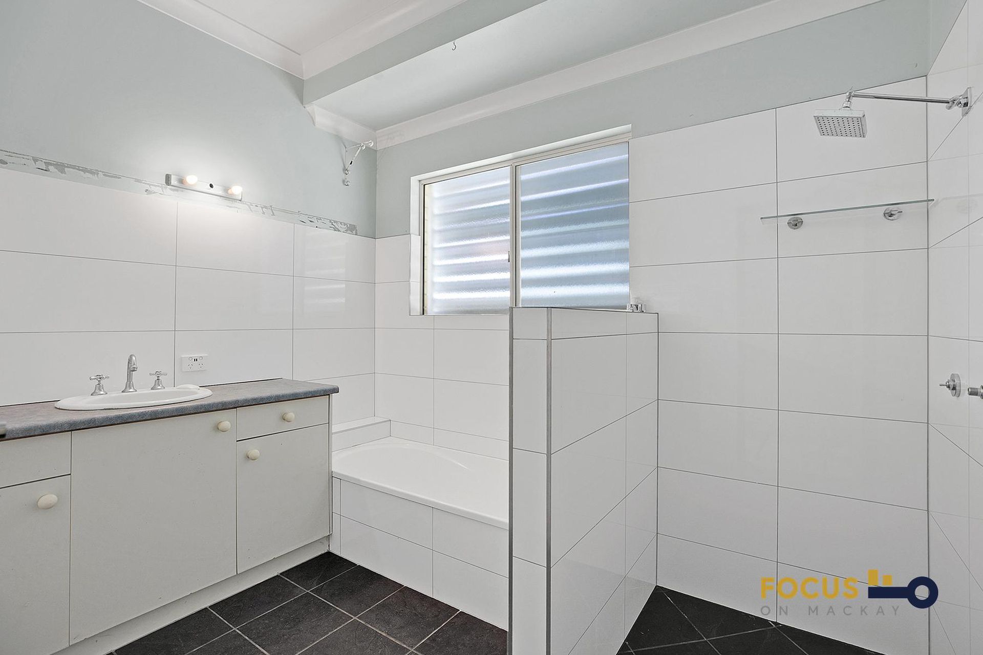 18 Clark St, Grasstree Beach
