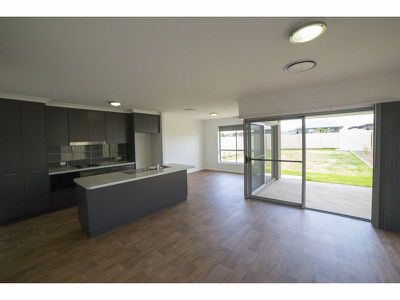 57A Keswick Parkway, Dubbo