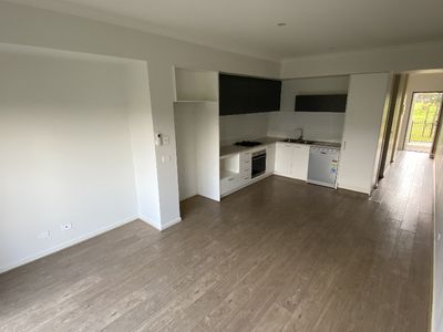 16 Pendant Walk, Truganina