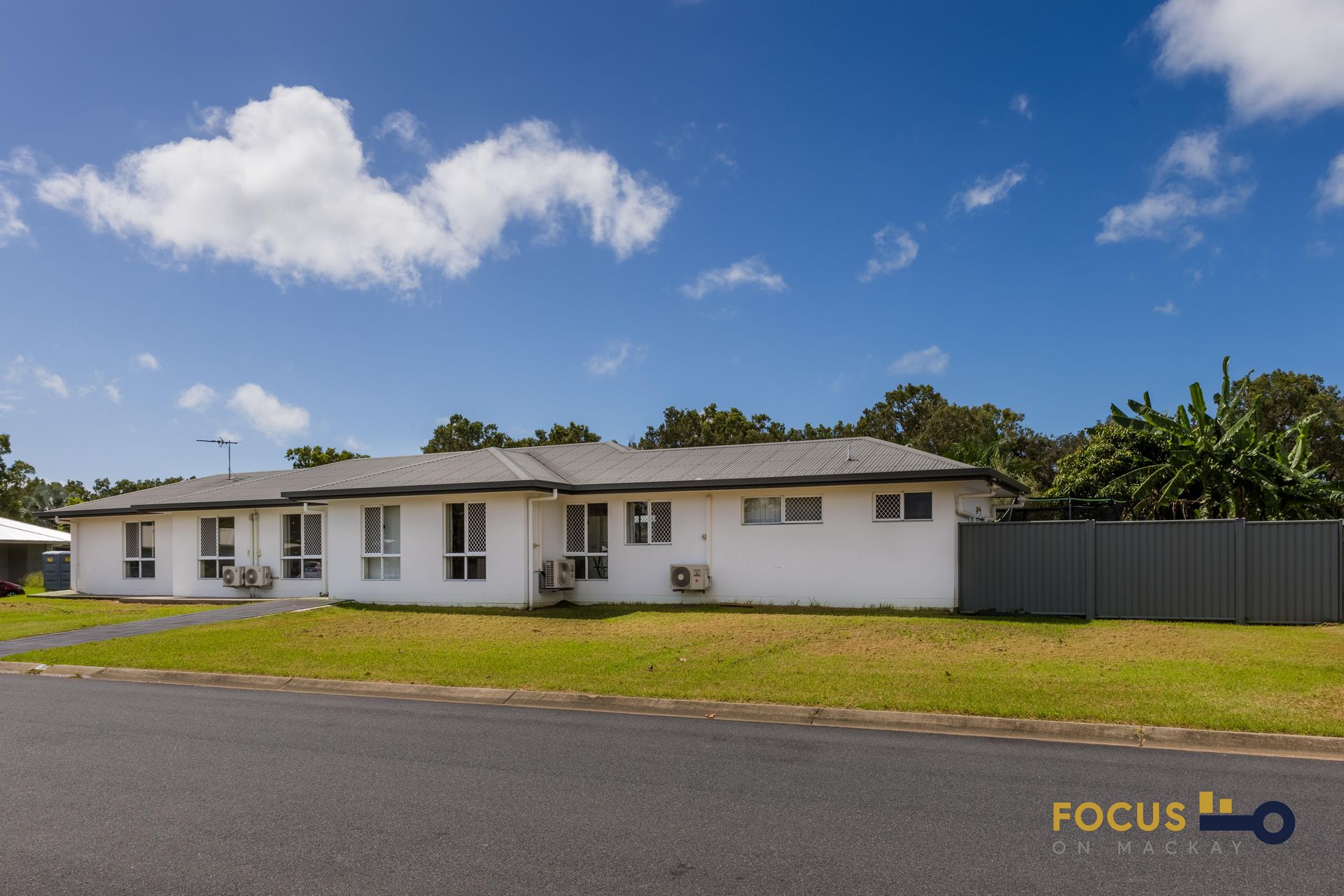 8 Leonie Court, Armstrong Beach