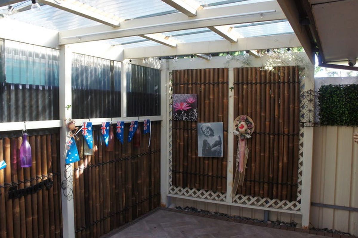 15 Rogers Crescent, Paralowie