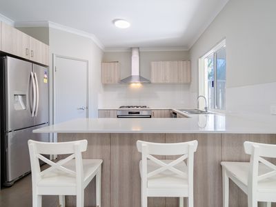 2 / 13 Thomas Way, Kardinya