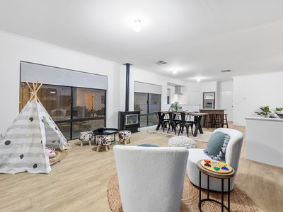 2 Anchorage Loop, Canning Vale