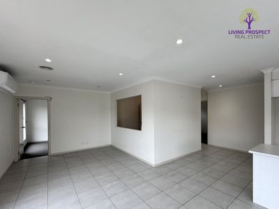 3 / 6 Equine Court, Tarneit