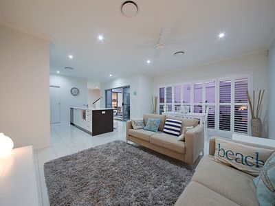 35 Margaret Cres, Wakerley