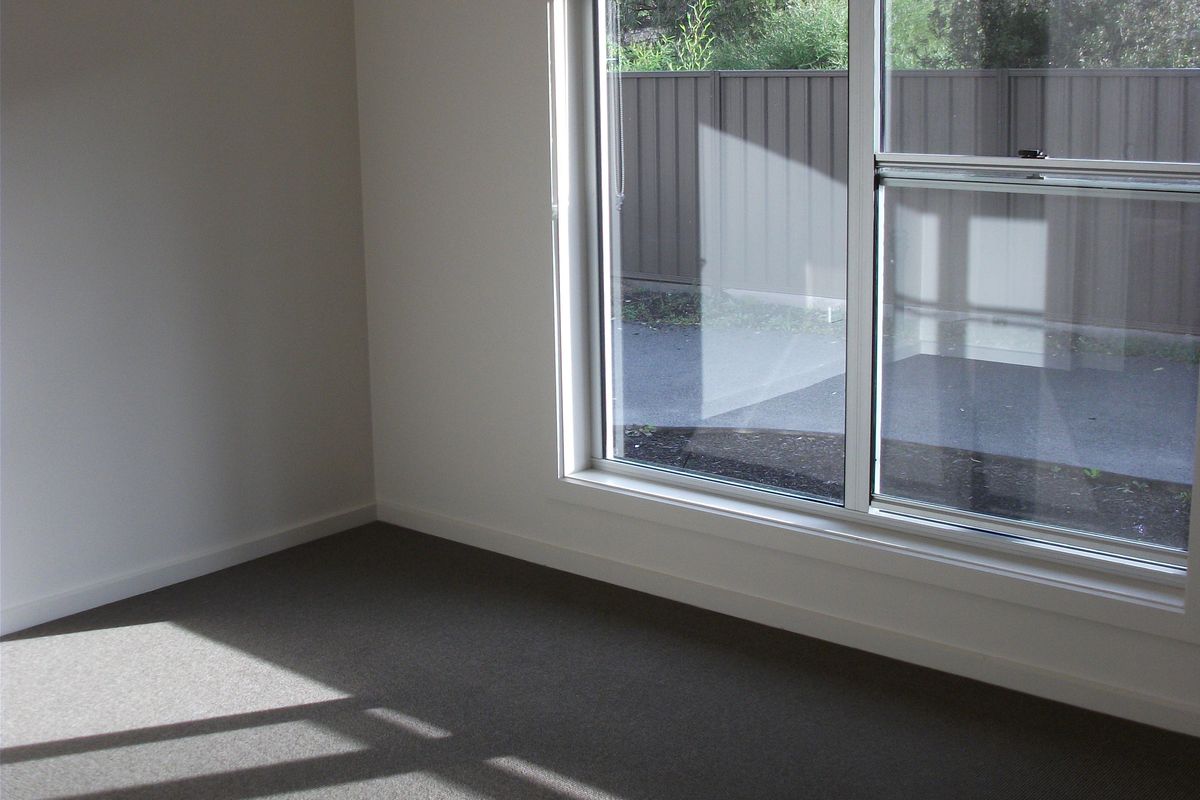 2 / 64 Edis Street, Kyabram