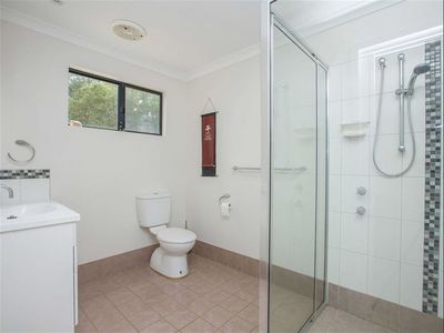 4 Flora Grove , Molloy Island