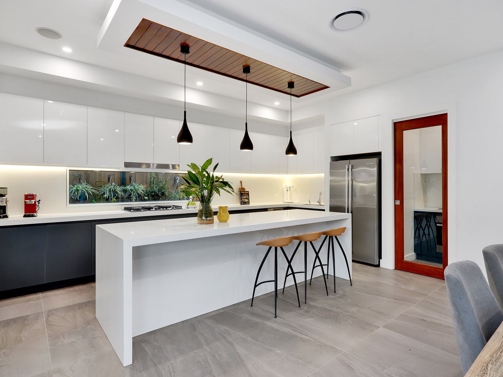 10 Navelina Street, Box Hill