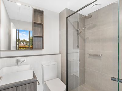 G13A/72 Ascot Vale Road, Flemington