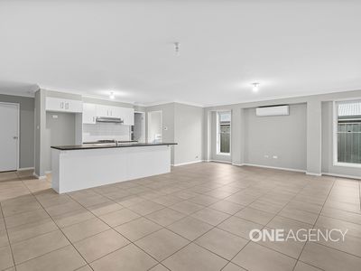 4 Reef Street, Vincentia