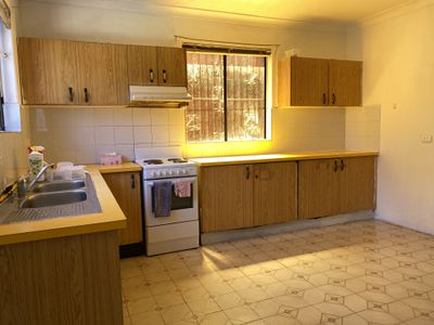 4 / 51 Hill Street, Cabramatta